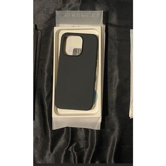 iPhone 14 Pro Phone Case or Screen Protector-Purple, Blue, Clear, Black, Chettah - Picture 5 of 6